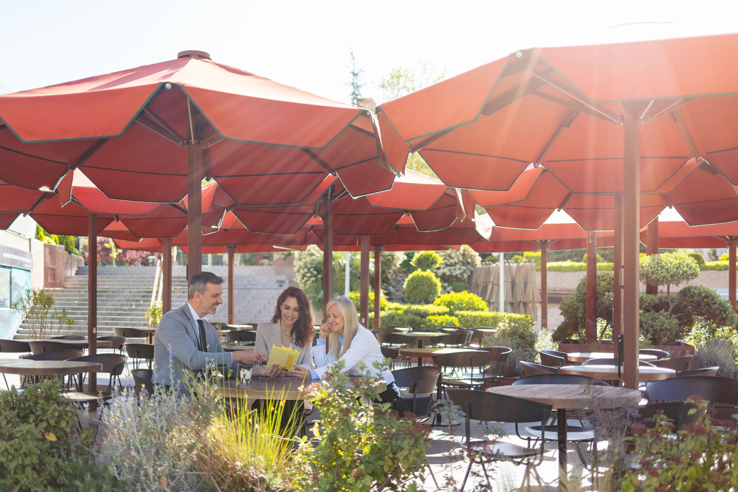 east coast patio umbrella Commercial Outdoor Umbrellas for Hospitality